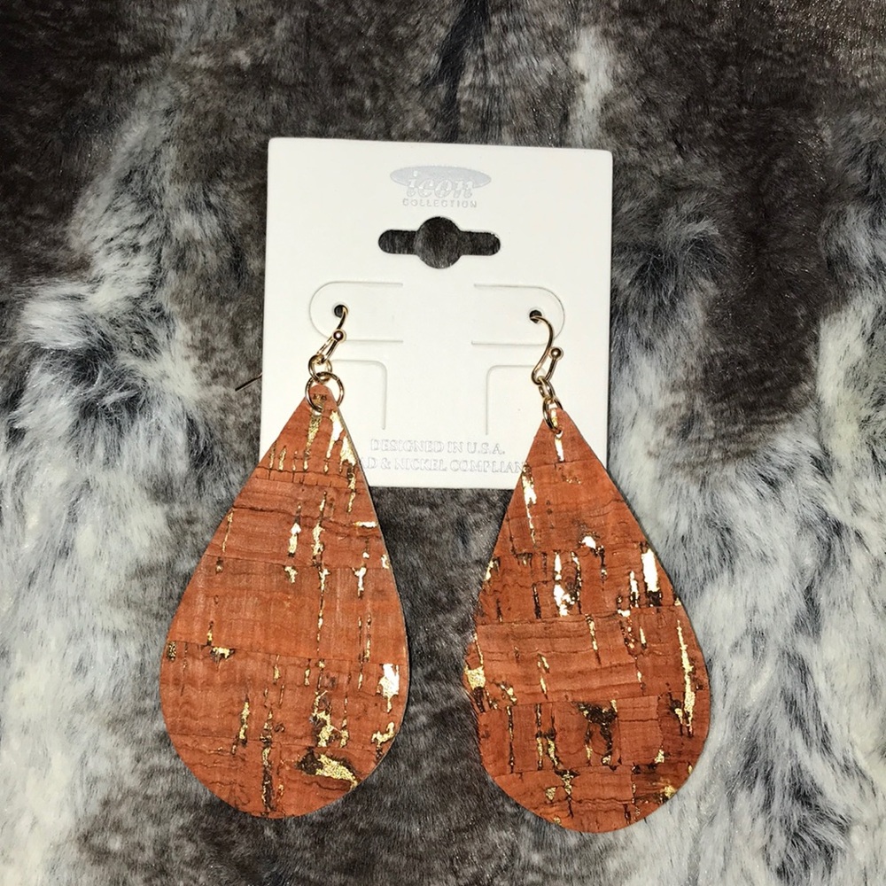 NWT - Cork earrings